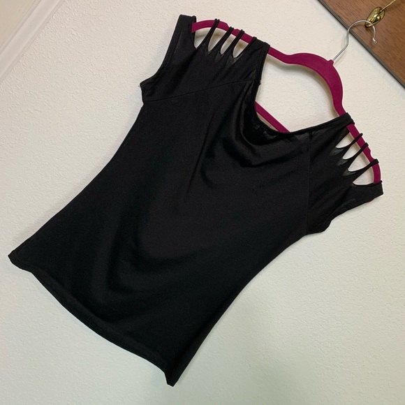 Tokyo,London,Paris,NewYork, Los Angeles cutout tee - Picture 5 of 7